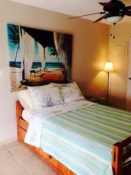 Beachfront Coral Beach Condo 圣胡安 酒店