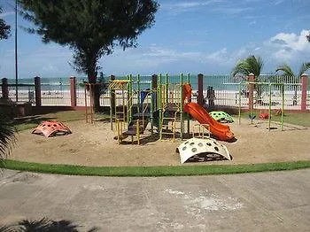 酒店 Beachfront Coral Beach Condo 圣胡安